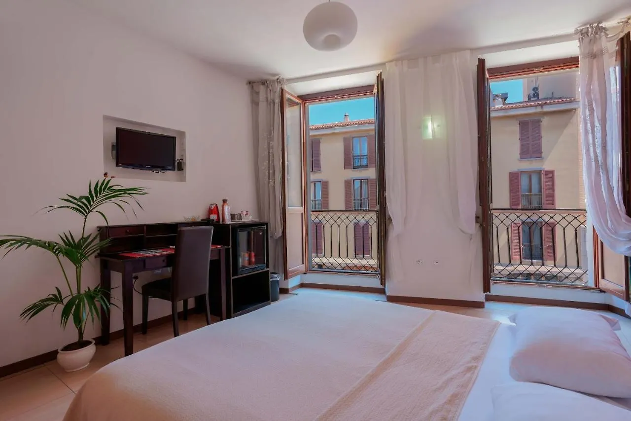 Le Suite Sul Corso Cagliari Guest house